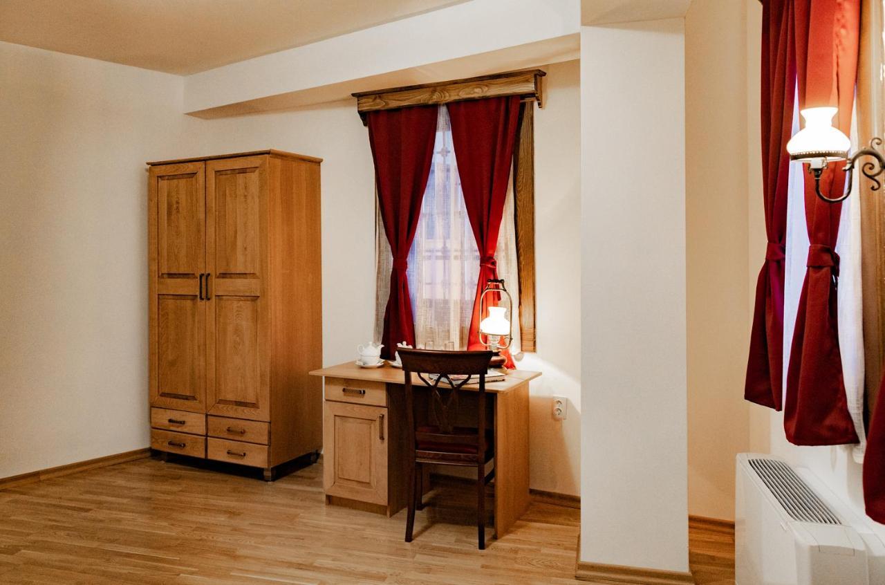 Guest Mansion, Гостински Палат Rostusa Exterior foto